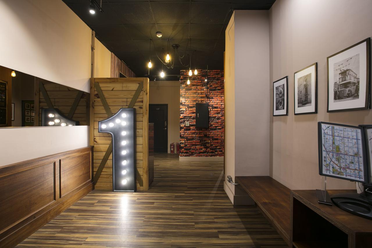 Loft Hostel Fengjia Taichung Exterior photo