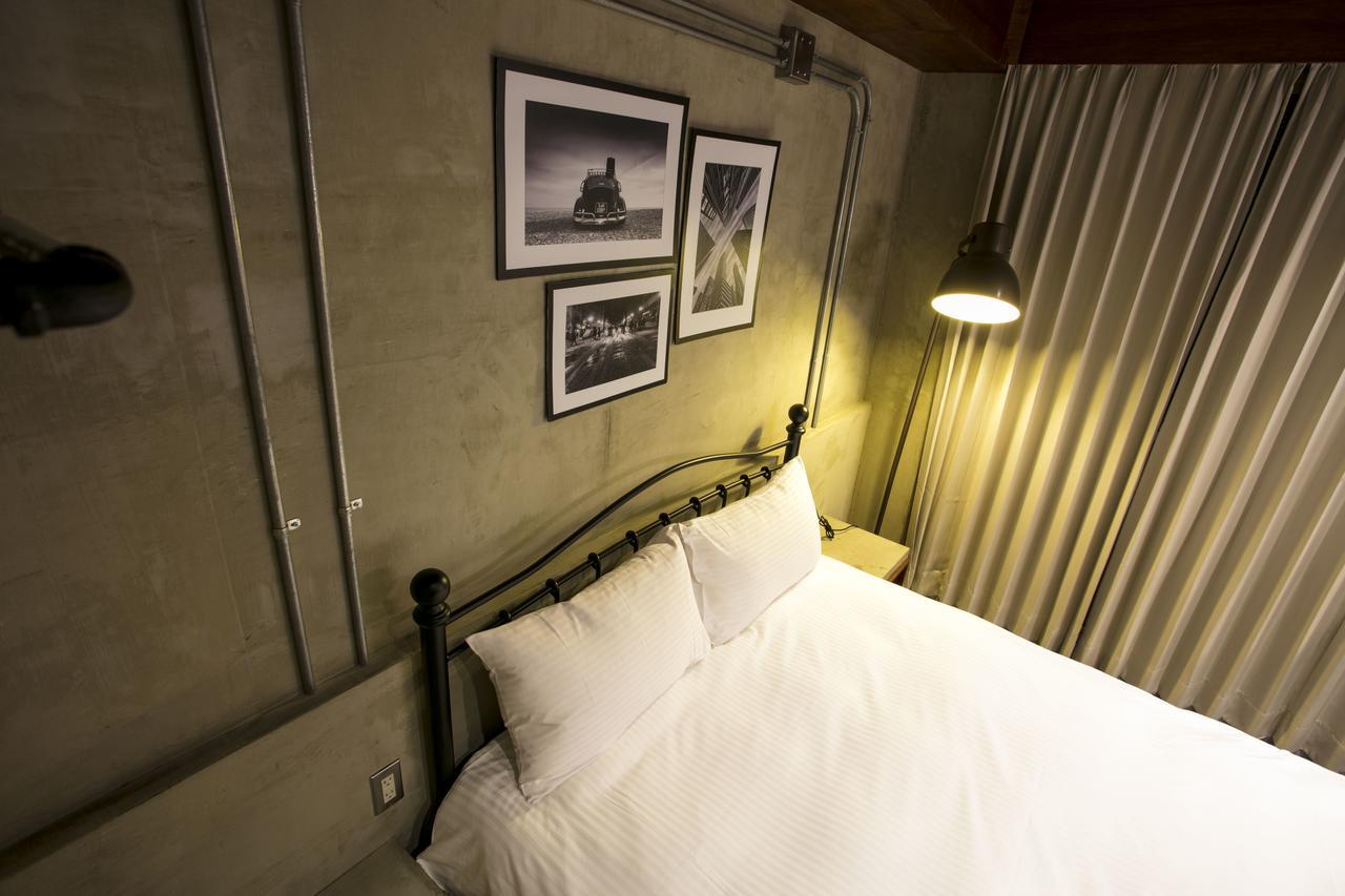 Loft Hostel Fengjia Taichung Exterior photo